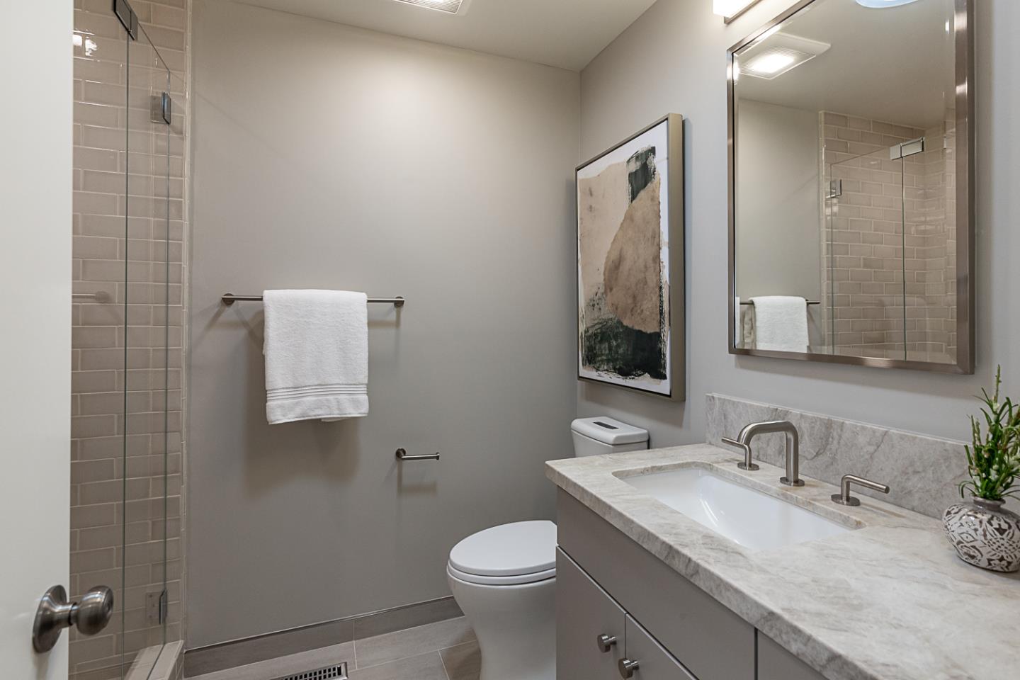 Detail Gallery Image 24 of 45 For 13038 Vista Del Valle Ct, Los Altos Hills,  CA 94022 - 4 Beds | 3/1 Baths