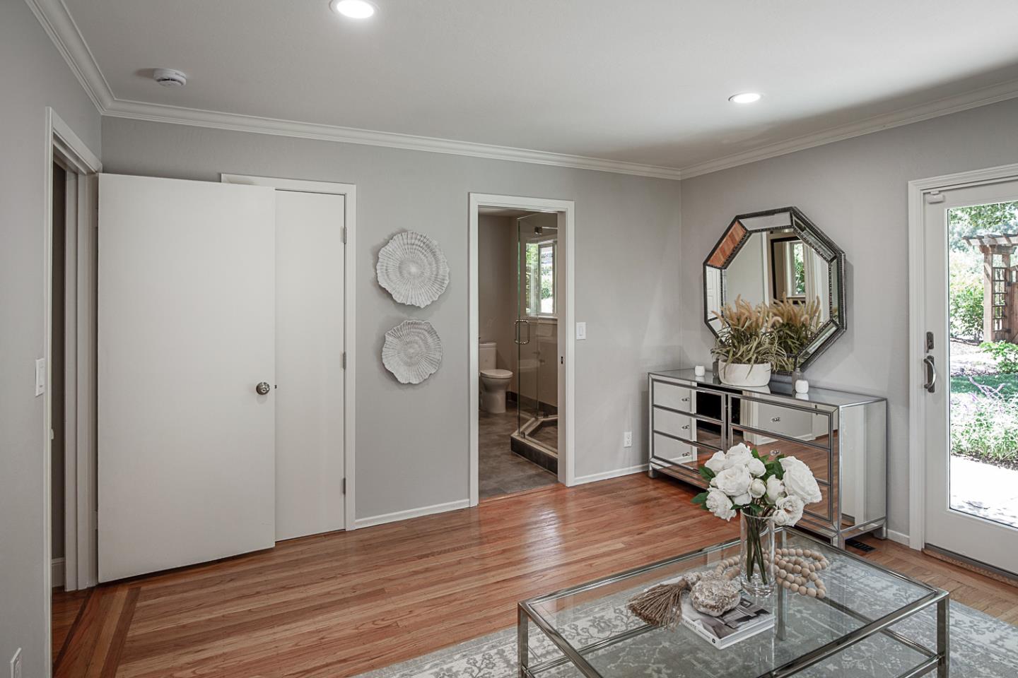 Detail Gallery Image 27 of 45 For 13038 Vista Del Valle Ct, Los Altos Hills,  CA 94022 - 4 Beds | 3/1 Baths