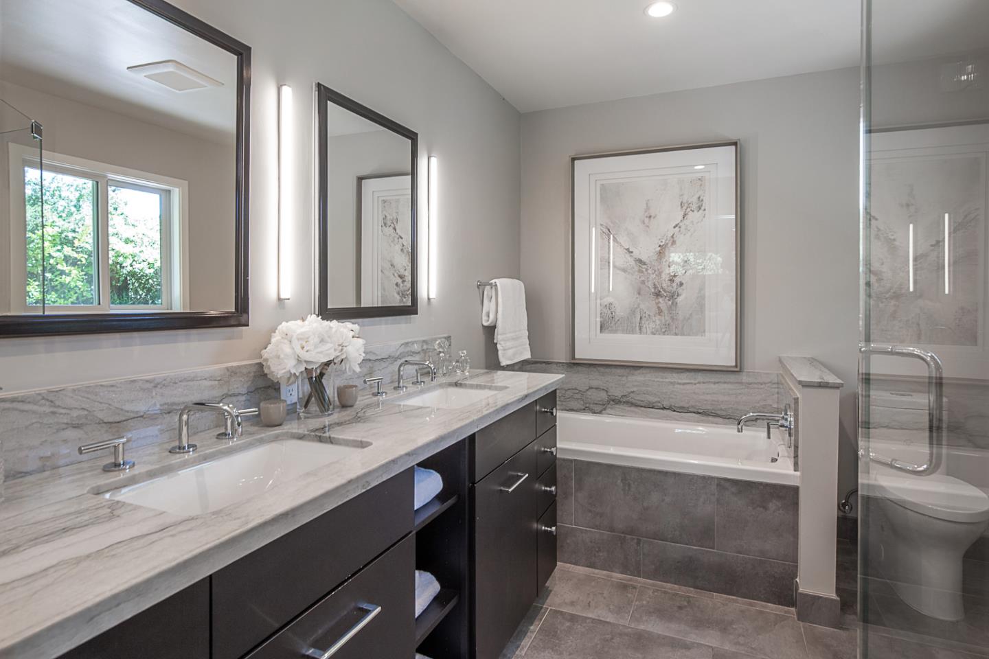 Detail Gallery Image 28 of 45 For 13038 Vista Del Valle Ct, Los Altos Hills,  CA 94022 - 4 Beds | 3/1 Baths
