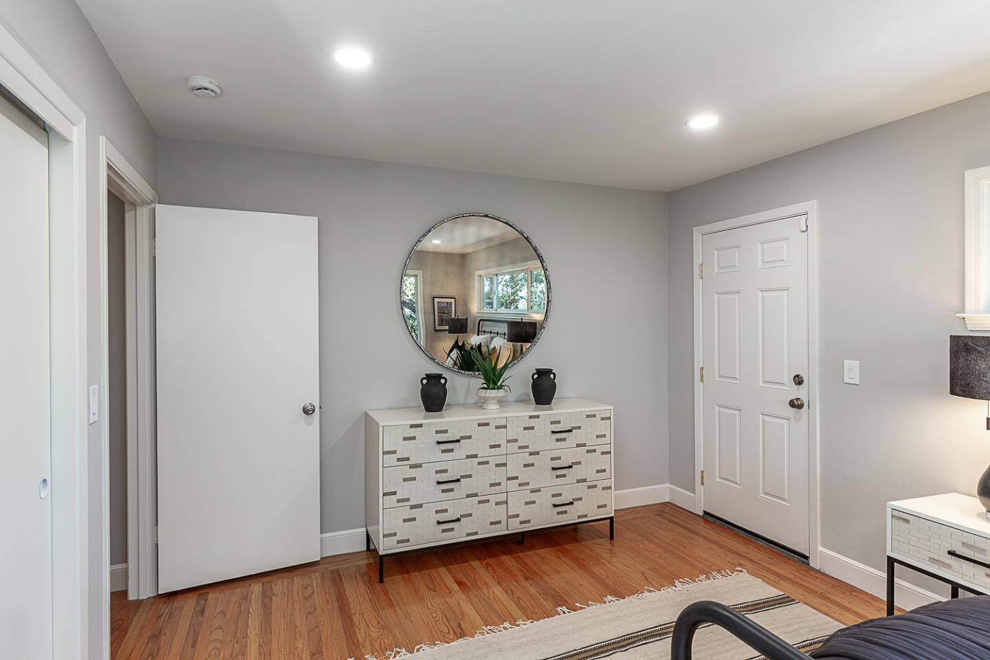 Detail Gallery Image 30 of 45 For 13038 Vista Del Valle Ct, Los Altos Hills,  CA 94022 - 4 Beds | 3/1 Baths