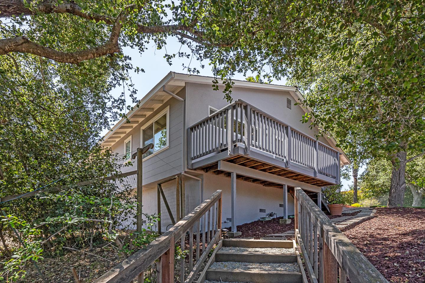 Detail Gallery Image 36 of 45 For 13038 Vista Del Valle Ct, Los Altos Hills,  CA 94022 - 4 Beds | 3/1 Baths
