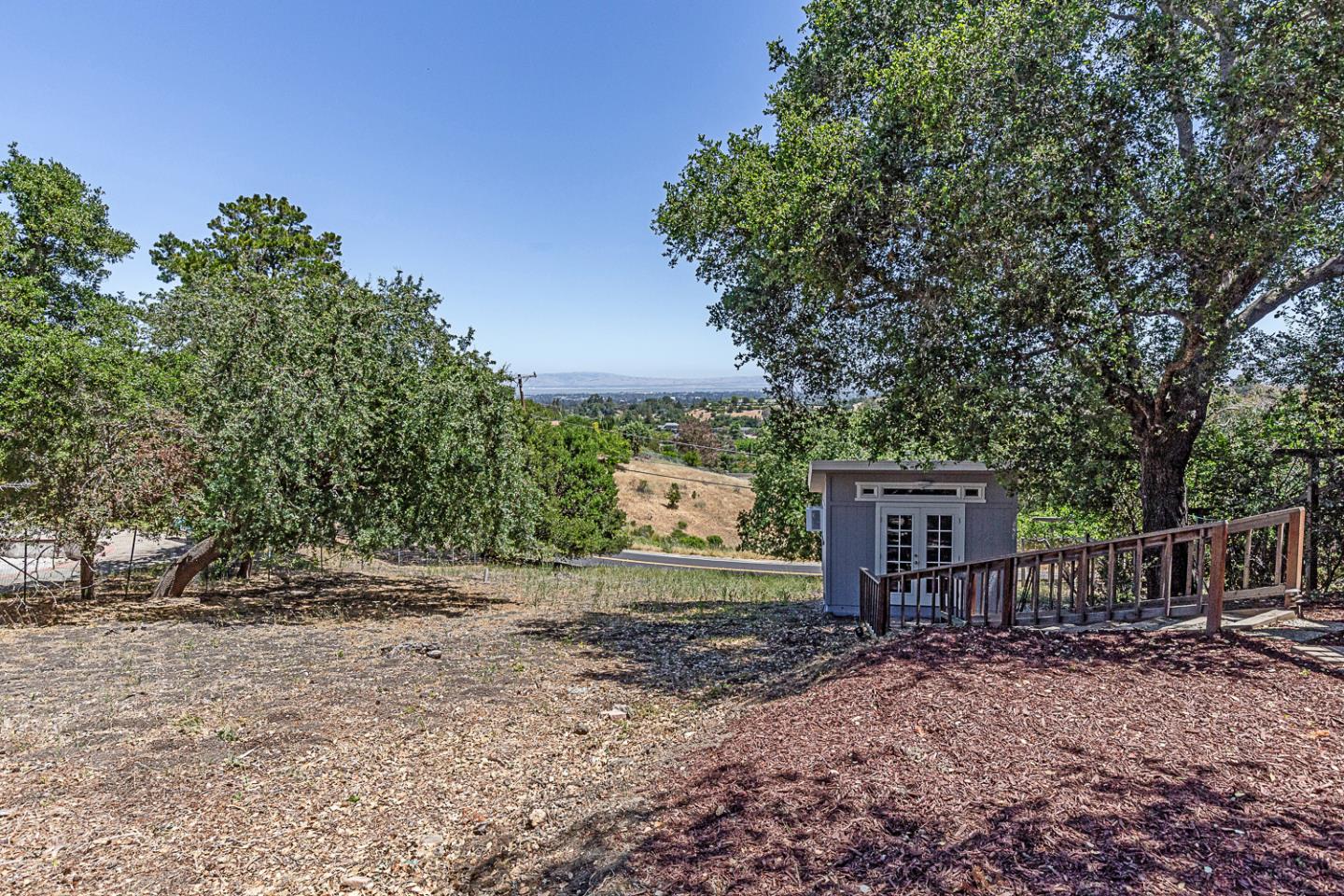 Detail Gallery Image 37 of 45 For 13038 Vista Del Valle Ct, Los Altos Hills,  CA 94022 - 4 Beds | 3/1 Baths