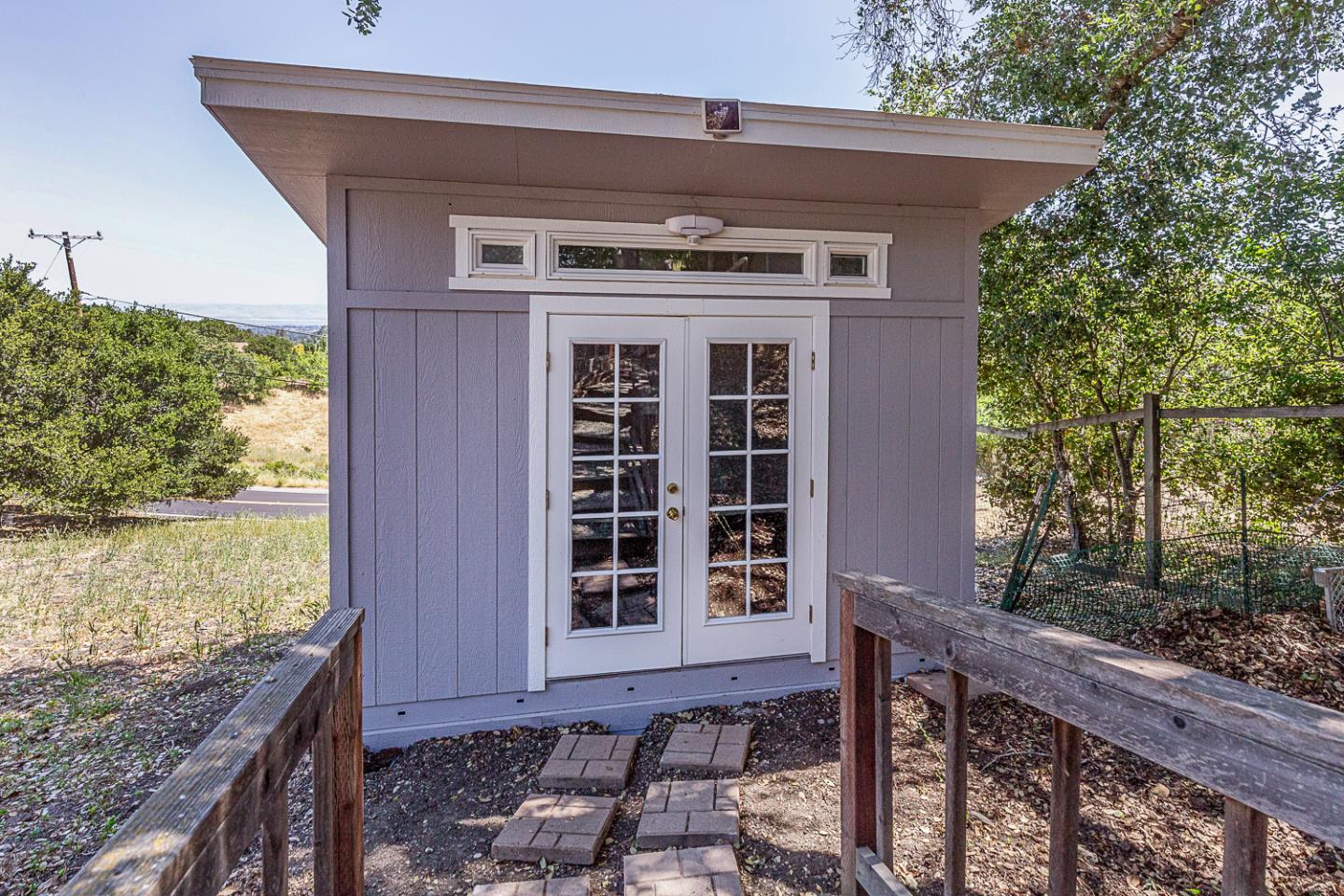 Detail Gallery Image 38 of 45 For 13038 Vista Del Valle Ct, Los Altos Hills,  CA 94022 - 4 Beds | 3/1 Baths