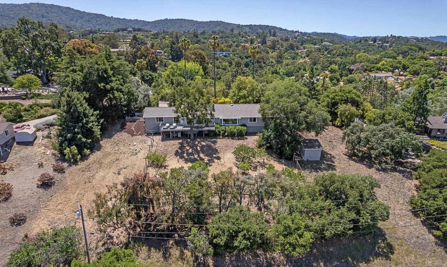 Detail Gallery Image 43 of 45 For 13038 Vista Del Valle Ct, Los Altos Hills,  CA 94022 - 4 Beds | 3/1 Baths
