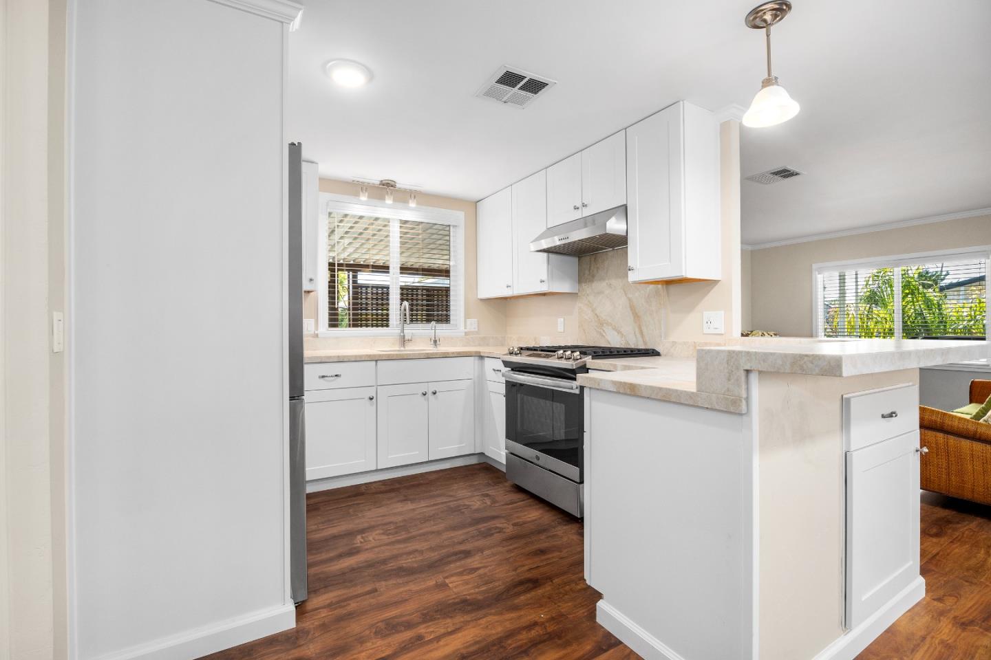 Detail Gallery Image 3 of 27 For 4160 Jade St #69,  Capitola,  CA 95010 - 2 Beds | 2 Baths