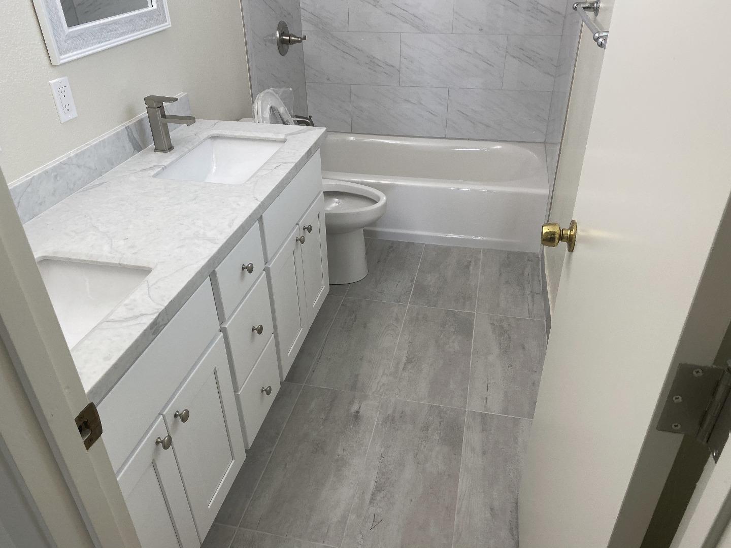 Detail Gallery Image 21 of 37 For 3335 Los Prados St #2,  San Mateo,  CA 94403 - 2 Beds | 1 Baths