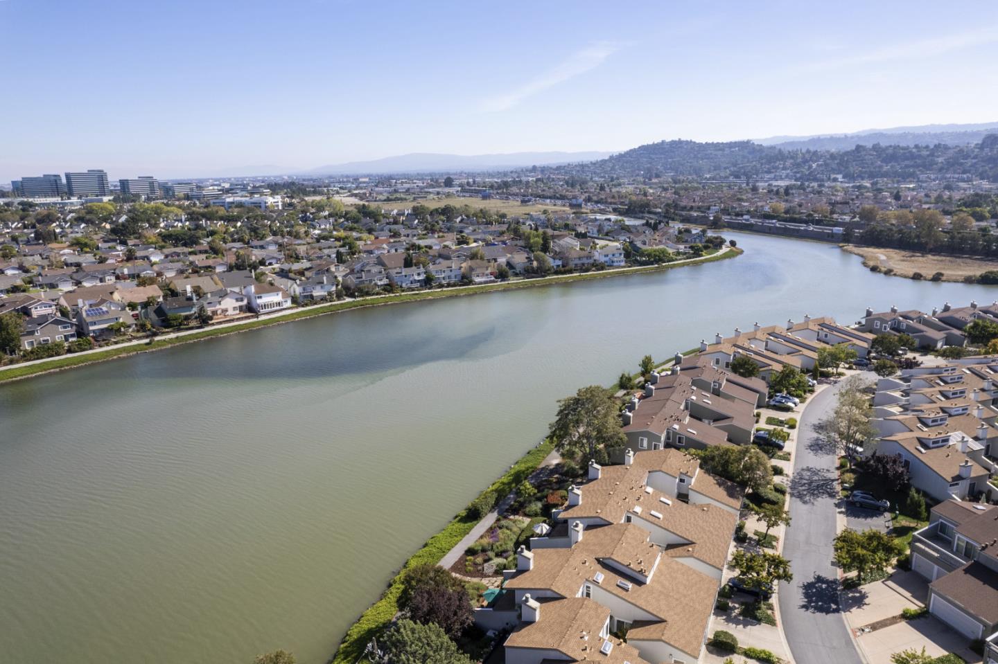 Detail Gallery Image 33 of 37 For 3335 Los Prados St #2,  San Mateo,  CA 94403 - 2 Beds | 1 Baths