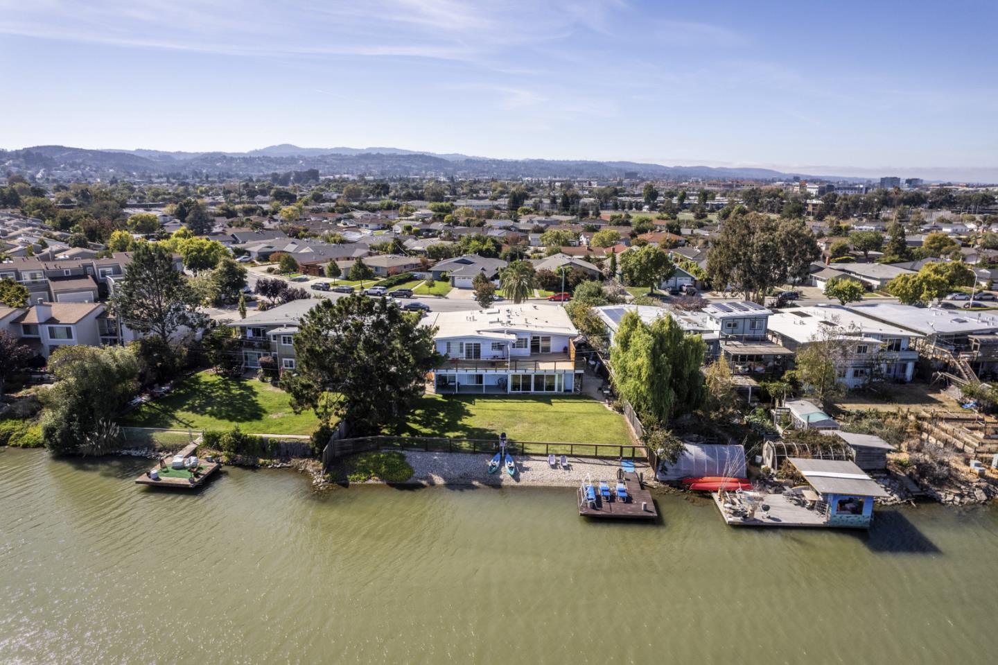 Detail Gallery Image 34 of 37 For 3335 Los Prados St #2,  San Mateo,  CA 94403 - 2 Beds | 1 Baths