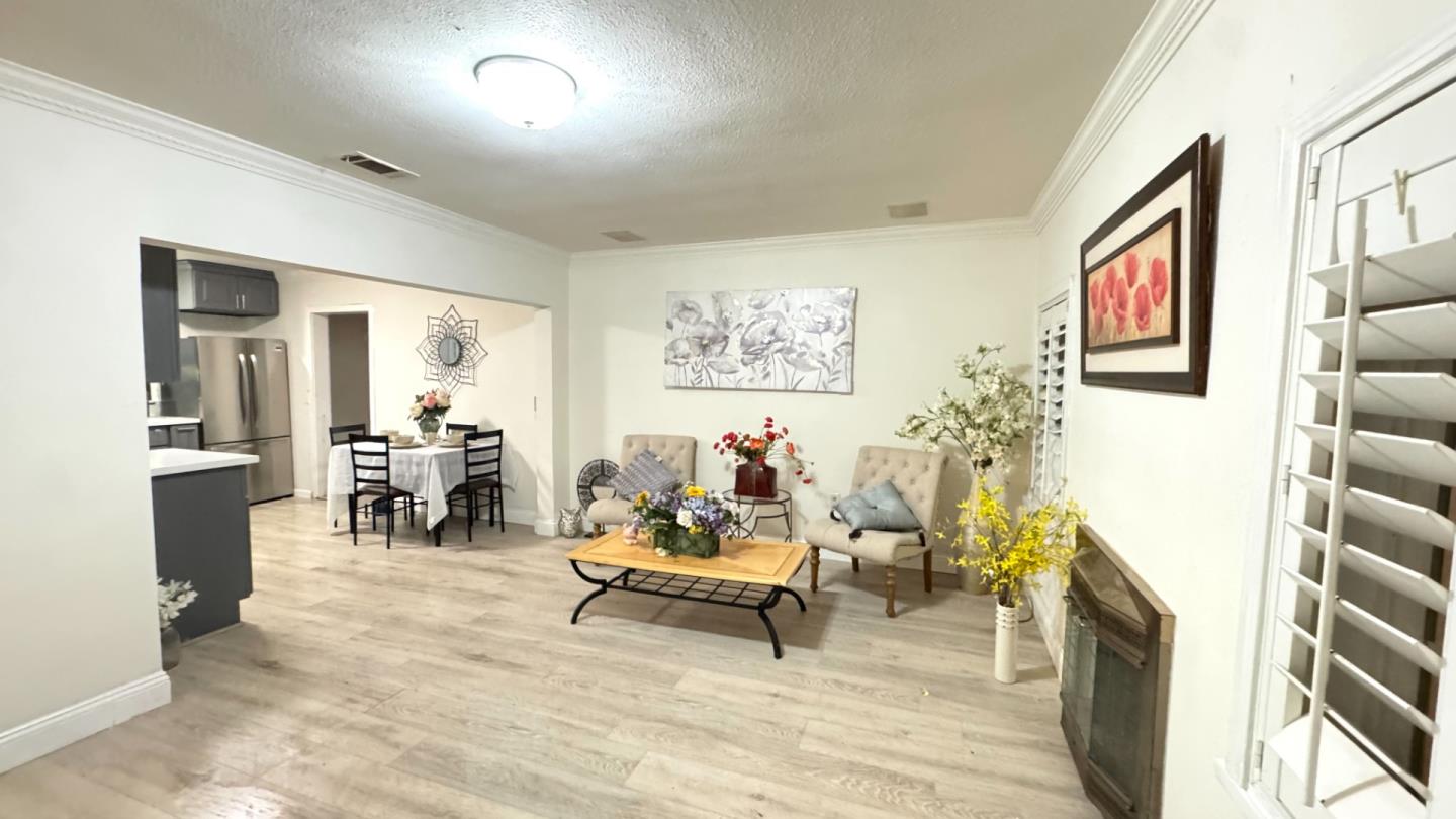 Detail Gallery Image 10 of 10 For 315 Garden St, East Palo Alto,  CA 94303 - 3 Beds | 1/1 Baths