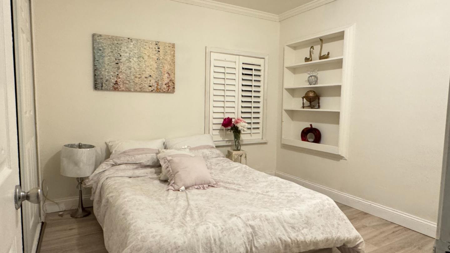 Detail Gallery Image 6 of 10 For 315 Garden St, East Palo Alto,  CA 94303 - 3 Beds | 1/1 Baths
