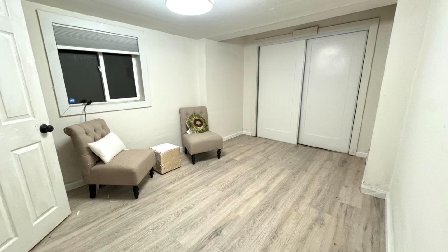 Detail Gallery Image 9 of 10 For 315 Garden St, East Palo Alto,  CA 94303 - 3 Beds | 1/1 Baths