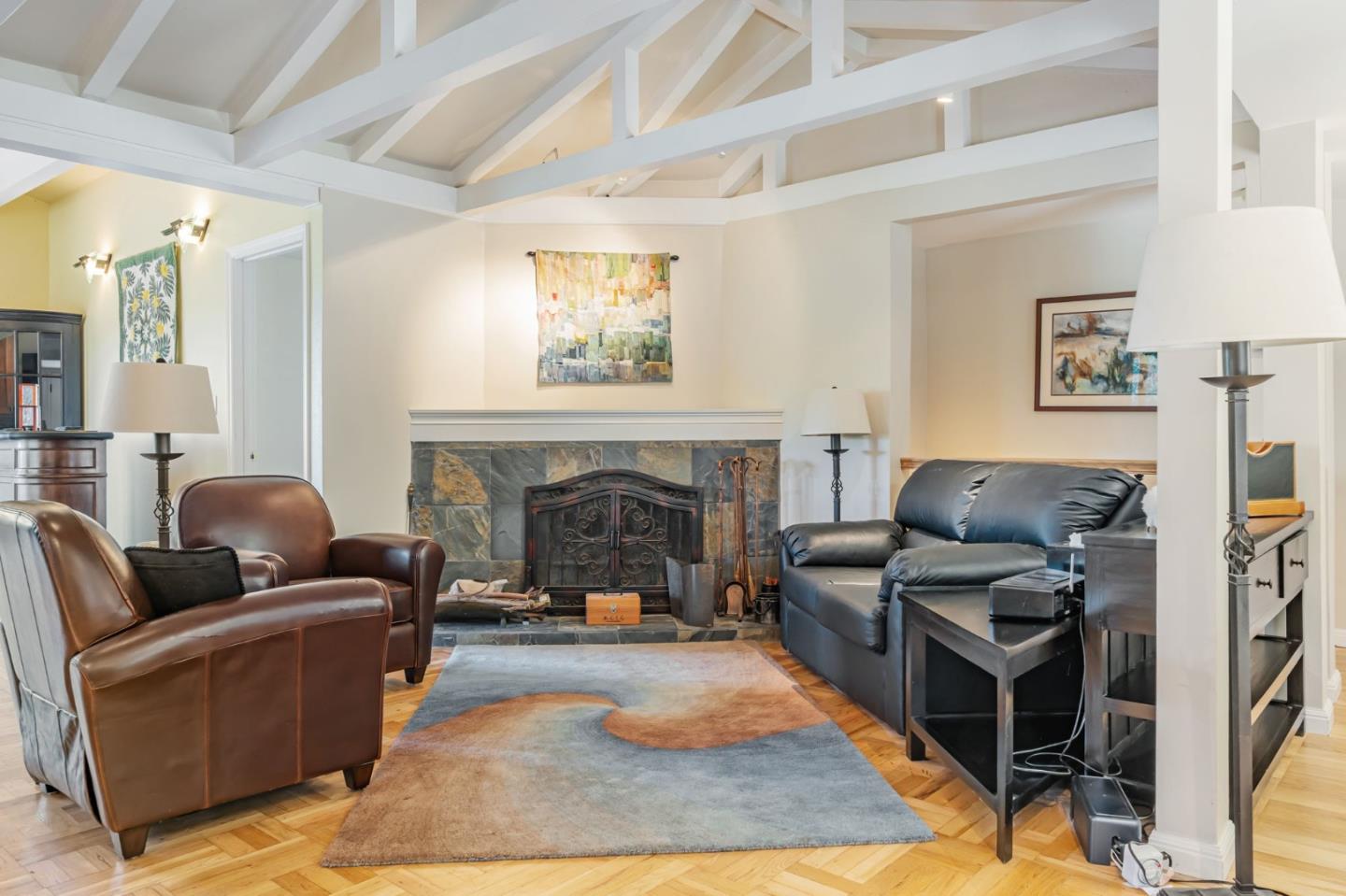 Detail Gallery Image 10 of 40 For 514 Live Oak Ln, Redwood City,  CA 94062 - 4 Beds | 2/1 Baths