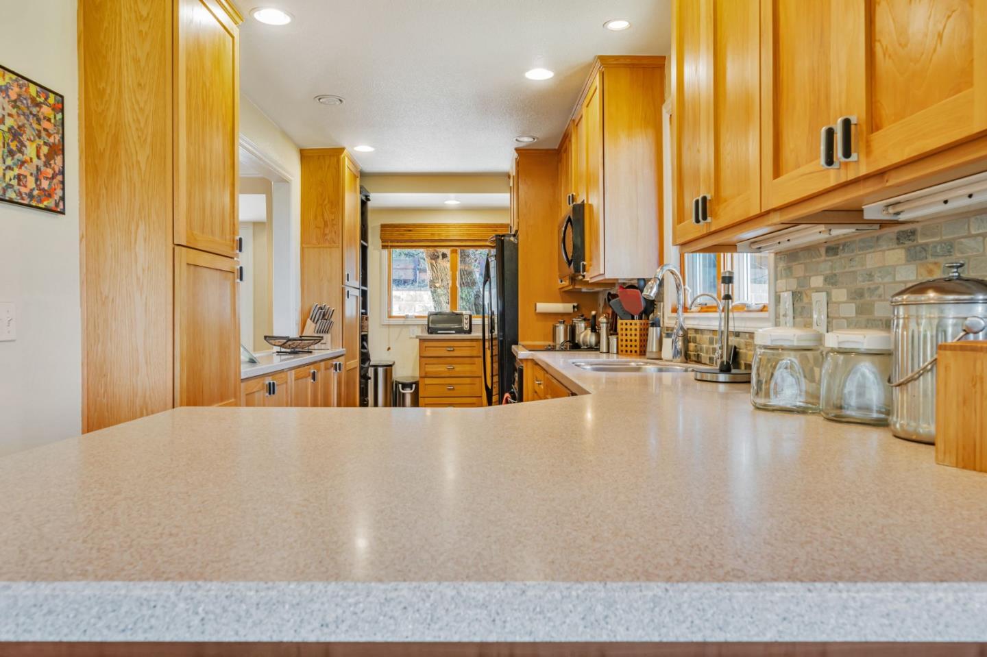 Detail Gallery Image 14 of 40 For 514 Live Oak Ln, Redwood City,  CA 94062 - 4 Beds | 2/1 Baths