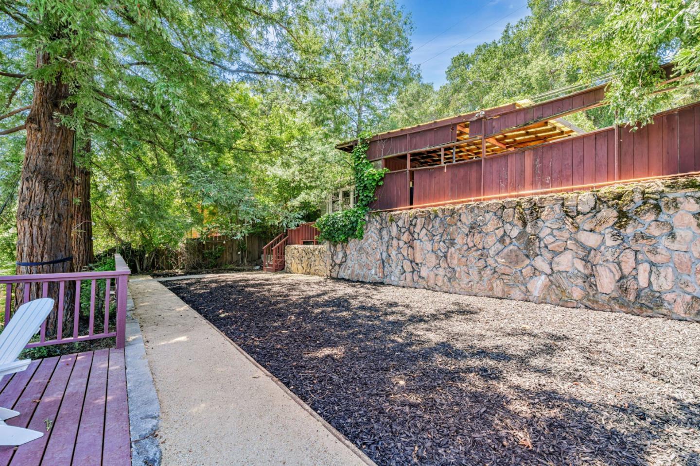Detail Gallery Image 7 of 40 For 514 Live Oak Ln, Redwood City,  CA 94062 - 4 Beds | 2/1 Baths
