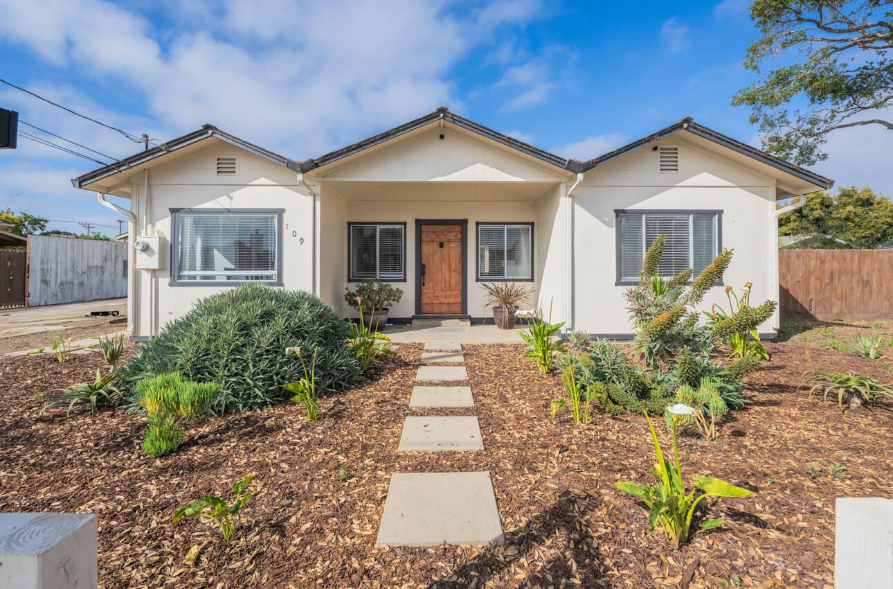 Detail Gallery Image 1 of 35 For 109 Denner Rd, Salinas,  CA 93906 - 2 Beds | 1 Baths