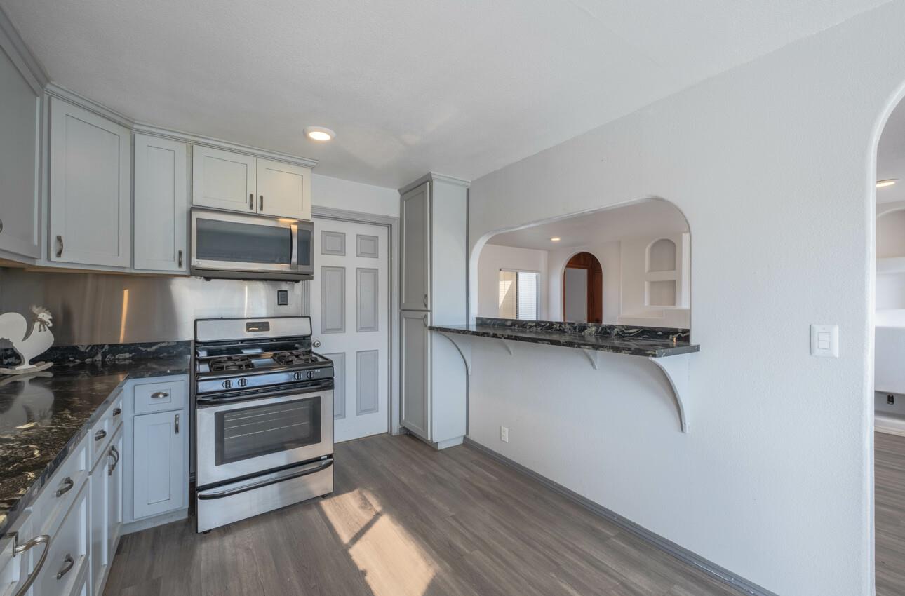 Detail Gallery Image 13 of 35 For 109 Denner Rd, Salinas,  CA 93906 - 2 Beds | 1 Baths