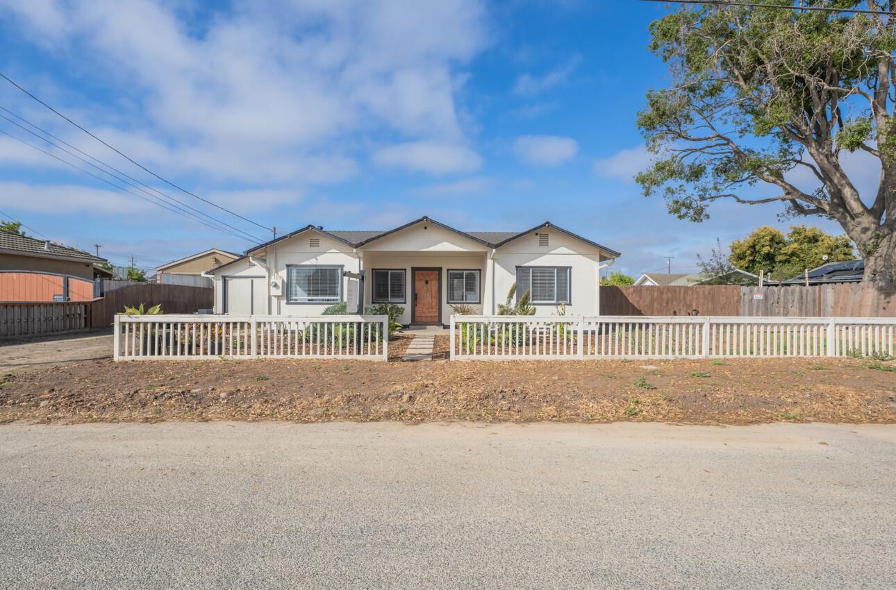Detail Gallery Image 2 of 35 For 109 Denner Rd, Salinas,  CA 93906 - 2 Beds | 1 Baths