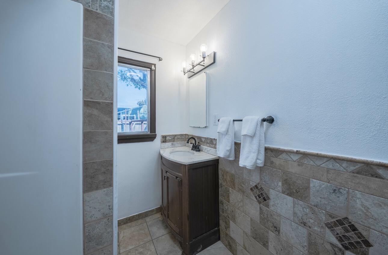 Detail Gallery Image 22 of 35 For 109 Denner Rd, Salinas,  CA 93906 - 2 Beds | 1 Baths