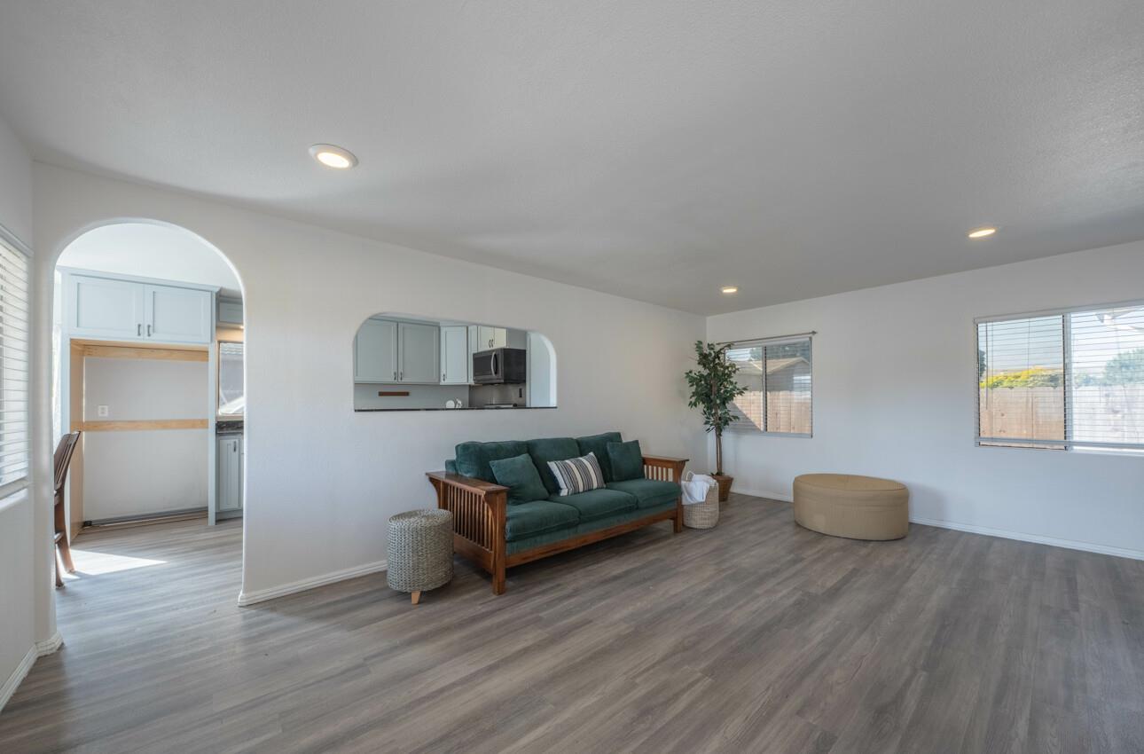 Detail Gallery Image 8 of 35 For 109 Denner Rd, Salinas,  CA 93906 - 2 Beds | 1 Baths
