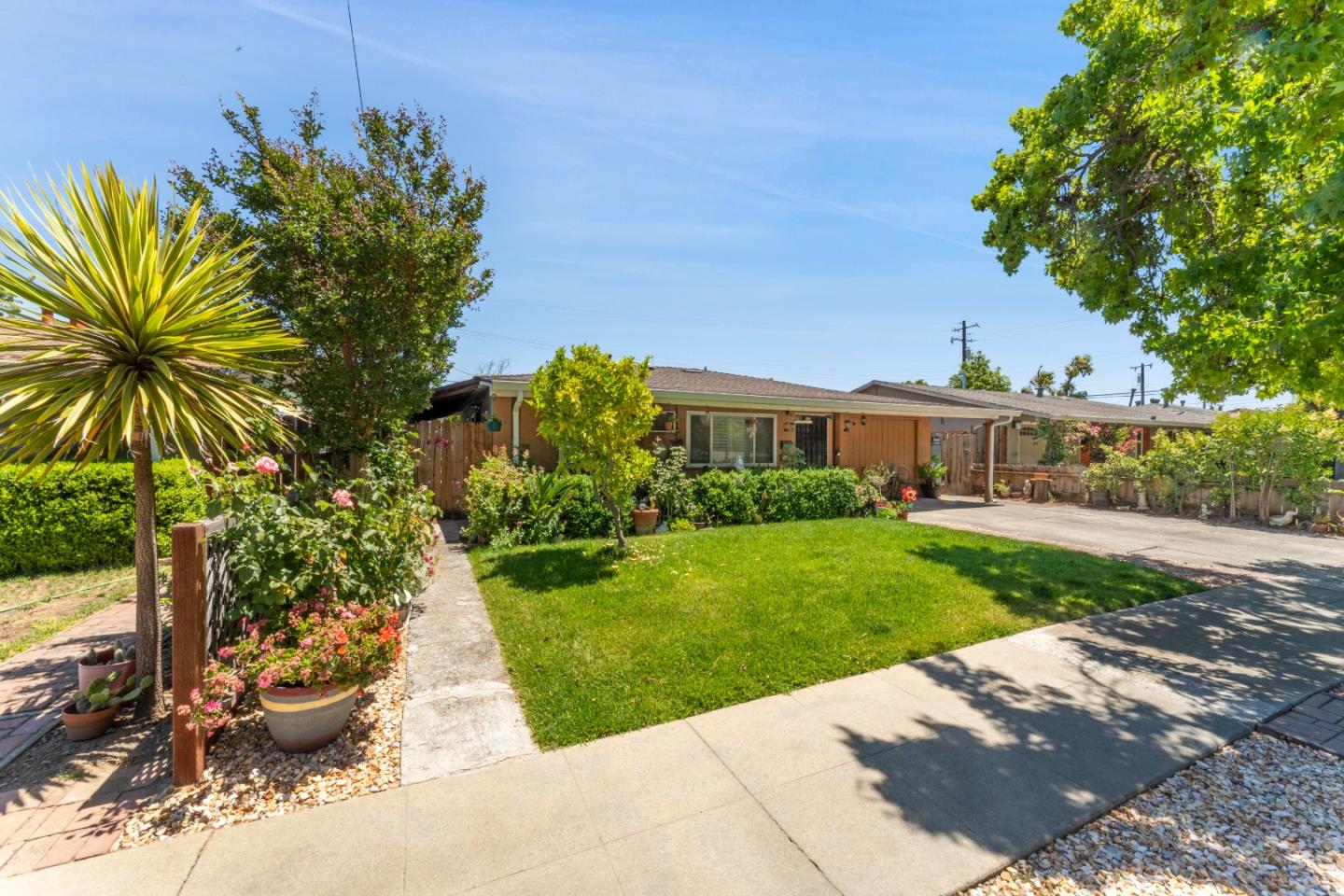 Detail Gallery Image 3 of 15 For 3068 Quinto Way, San Jose,  CA 95124 - 3 Beds | 1 Baths