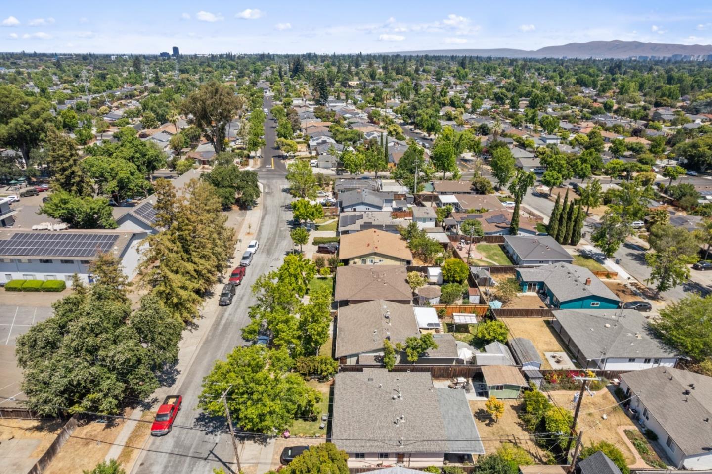 Detail Gallery Image 8 of 15 For 3068 Quinto Way, San Jose,  CA 95124 - 3 Beds | 1 Baths