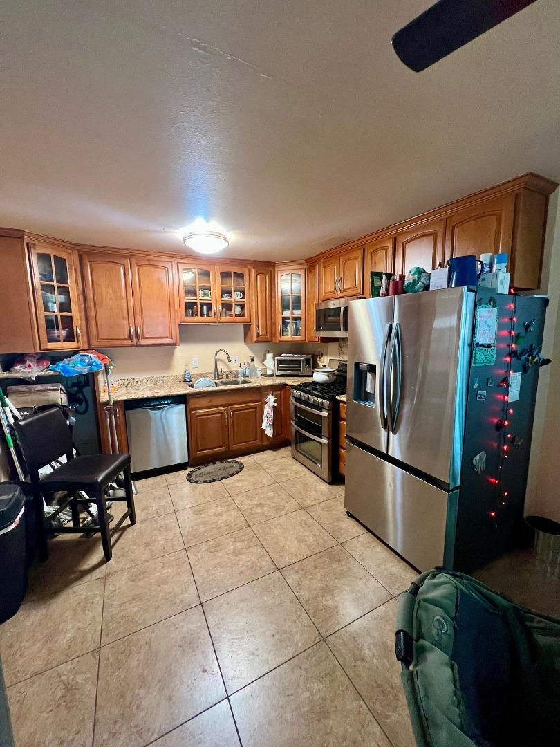 Detail Gallery Image 9 of 15 For 3068 Quinto Way, San Jose,  CA 95124 - 3 Beds | 1 Baths