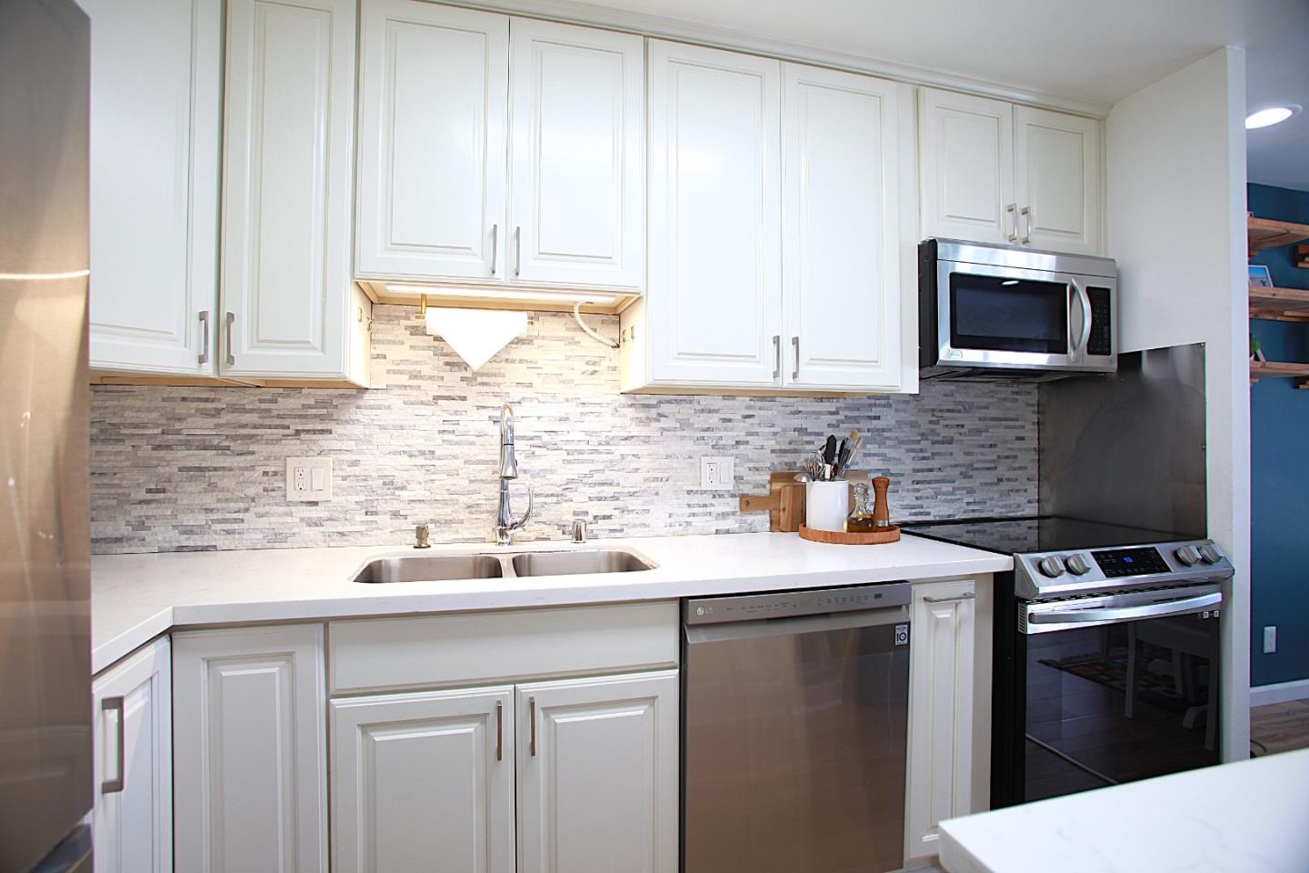 Detail Gallery Image 9 of 23 For 815 N Humboldt St #401,  San Mateo,  CA 94401 - 1 Beds | 1 Baths