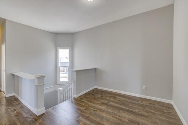 Detail Gallery Image 2 of 15 For 2305 Folsom St, San Francisco,  CA 94110 - 3 Beds | 1 Baths