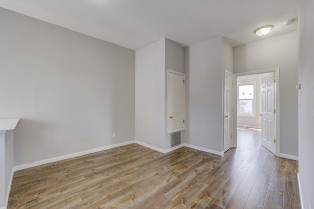 Detail Gallery Image 3 of 15 For 2305 Folsom St, San Francisco,  CA 94110 - 3 Beds | 1 Baths