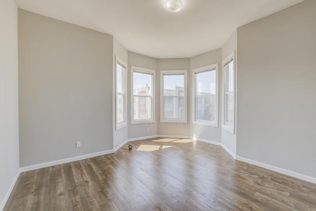 Detail Gallery Image 5 of 15 For 2305 Folsom St, San Francisco,  CA 94110 - 3 Beds | 1 Baths