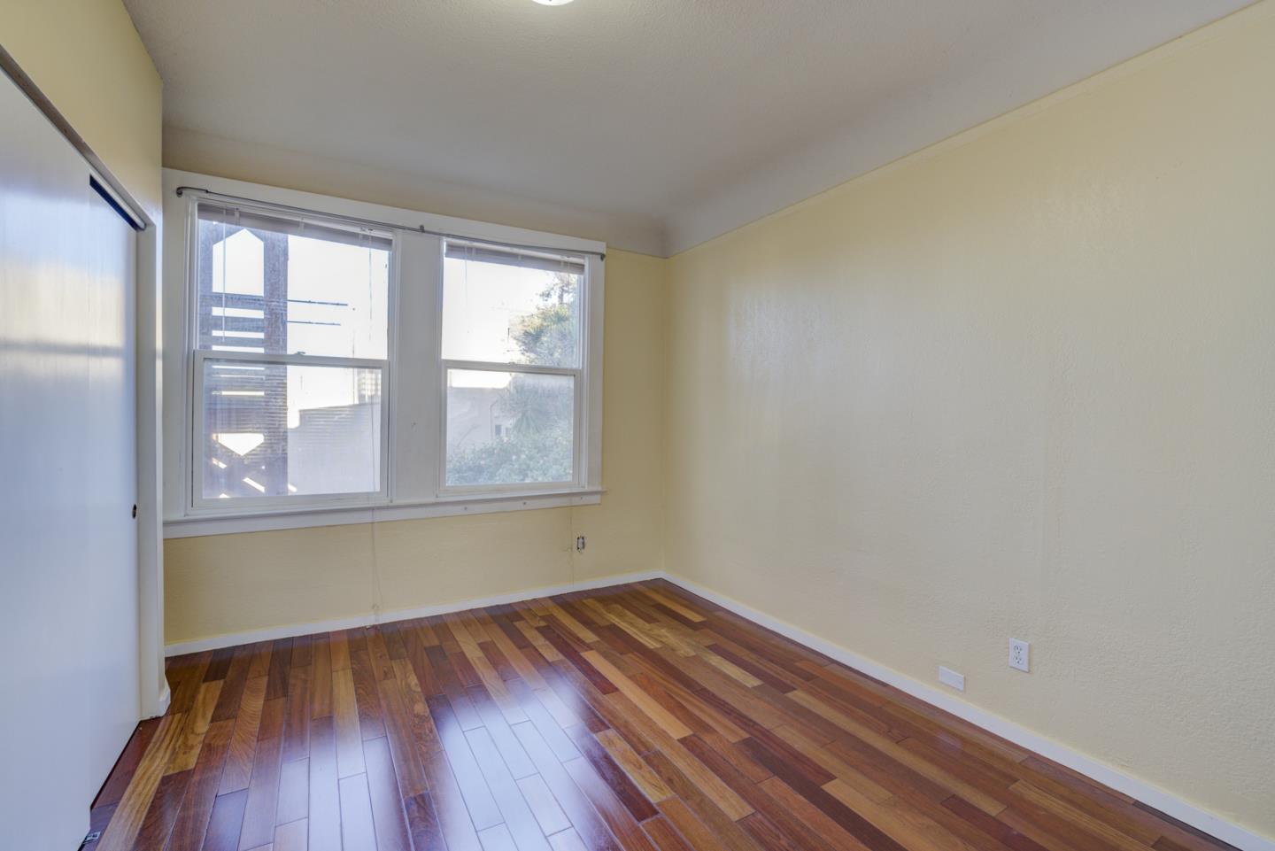 Detail Gallery Image 9 of 26 For 435 Brazil Ave, San Francisco,  CA 94112 - 3 Beds | 2 Baths