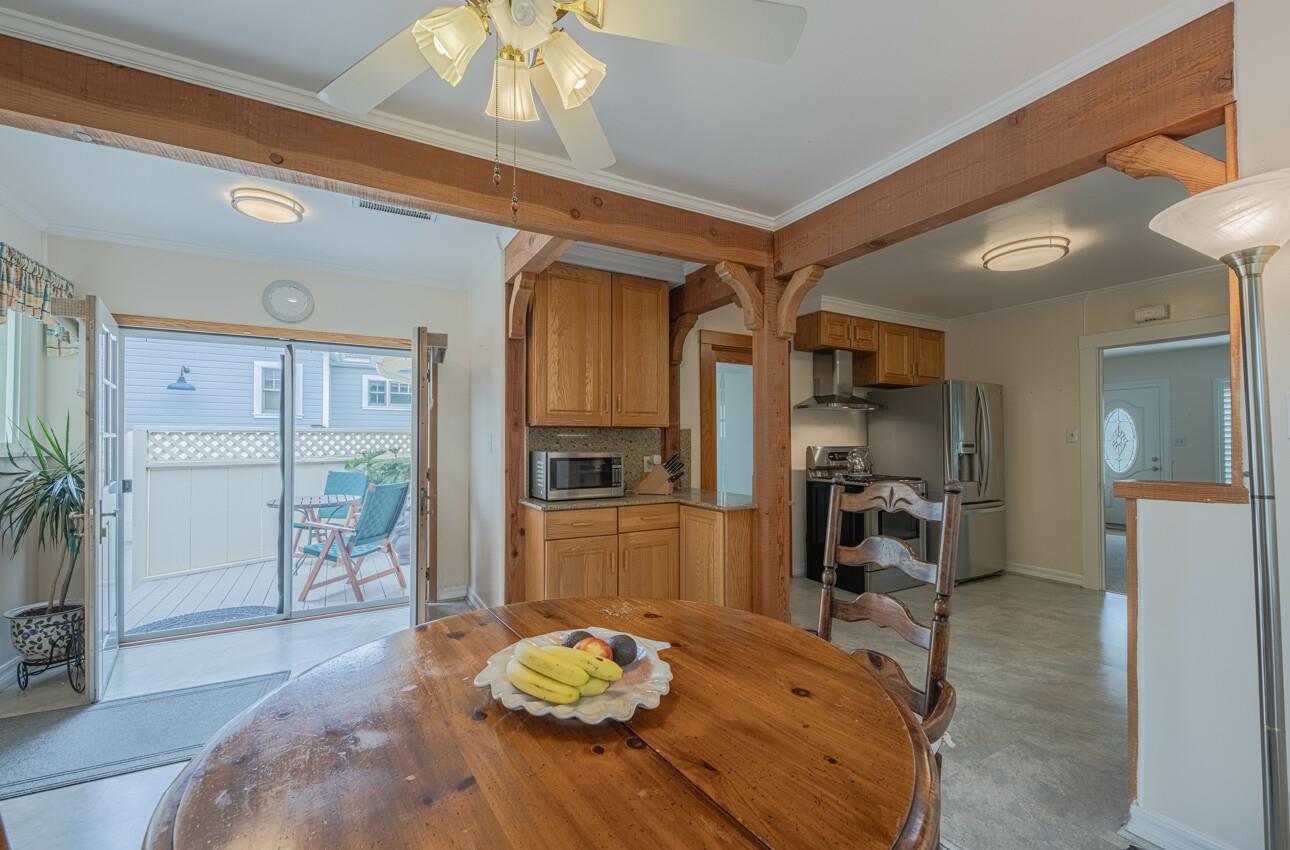 Detail Gallery Image 15 of 50 For 205 Maple St, Salinas,  CA 93901 - 3 Beds | 3 Baths