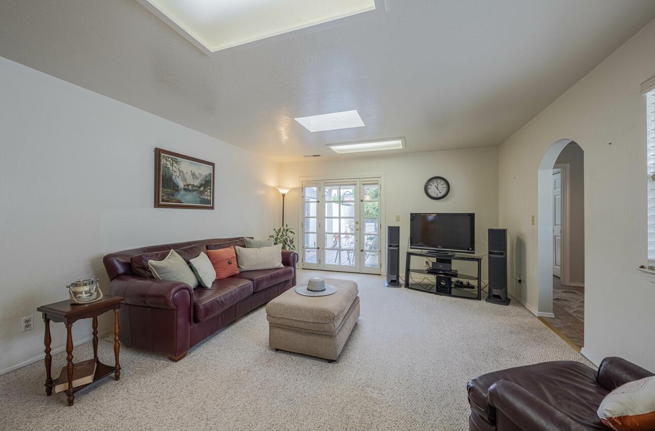Detail Gallery Image 18 of 50 For 205 Maple St, Salinas,  CA 93901 - 3 Beds | 3 Baths