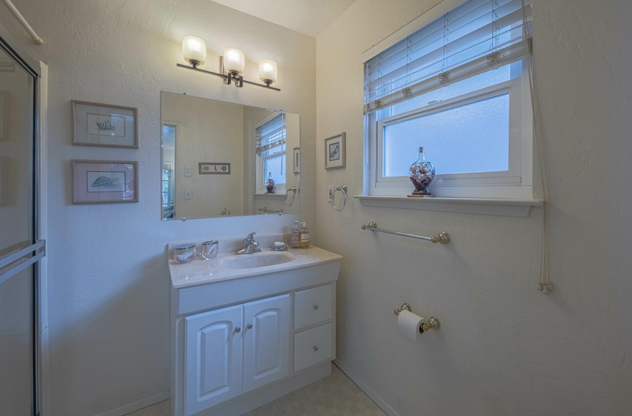 Detail Gallery Image 21 of 50 For 205 Maple St, Salinas,  CA 93901 - 3 Beds | 3 Baths
