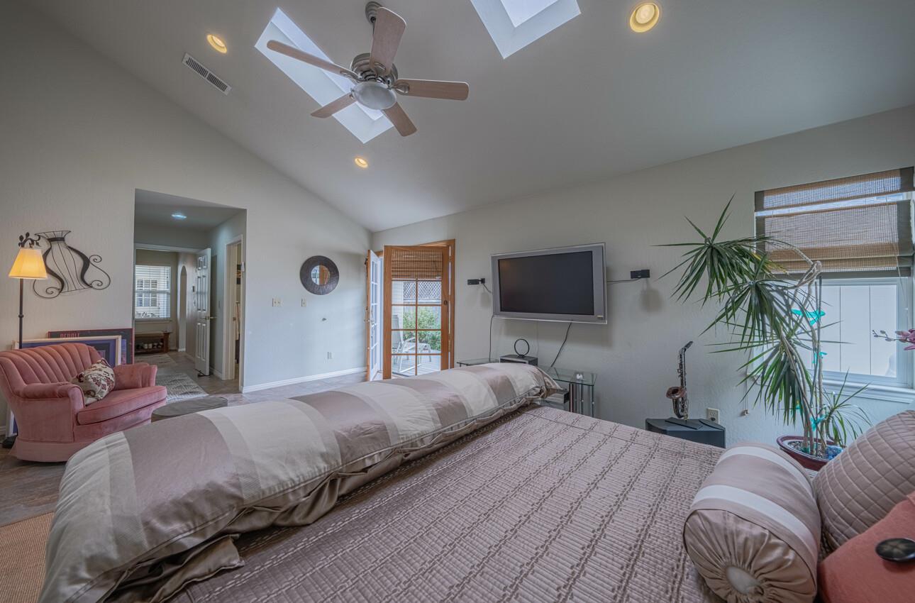 Detail Gallery Image 25 of 50 For 205 Maple St, Salinas,  CA 93901 - 3 Beds | 3 Baths