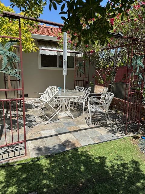 Detail Gallery Image 23 of 35 For 1014 W Homestead Rd, Sunnyvale,  CA 94087 - 4 Beds | 2 Baths