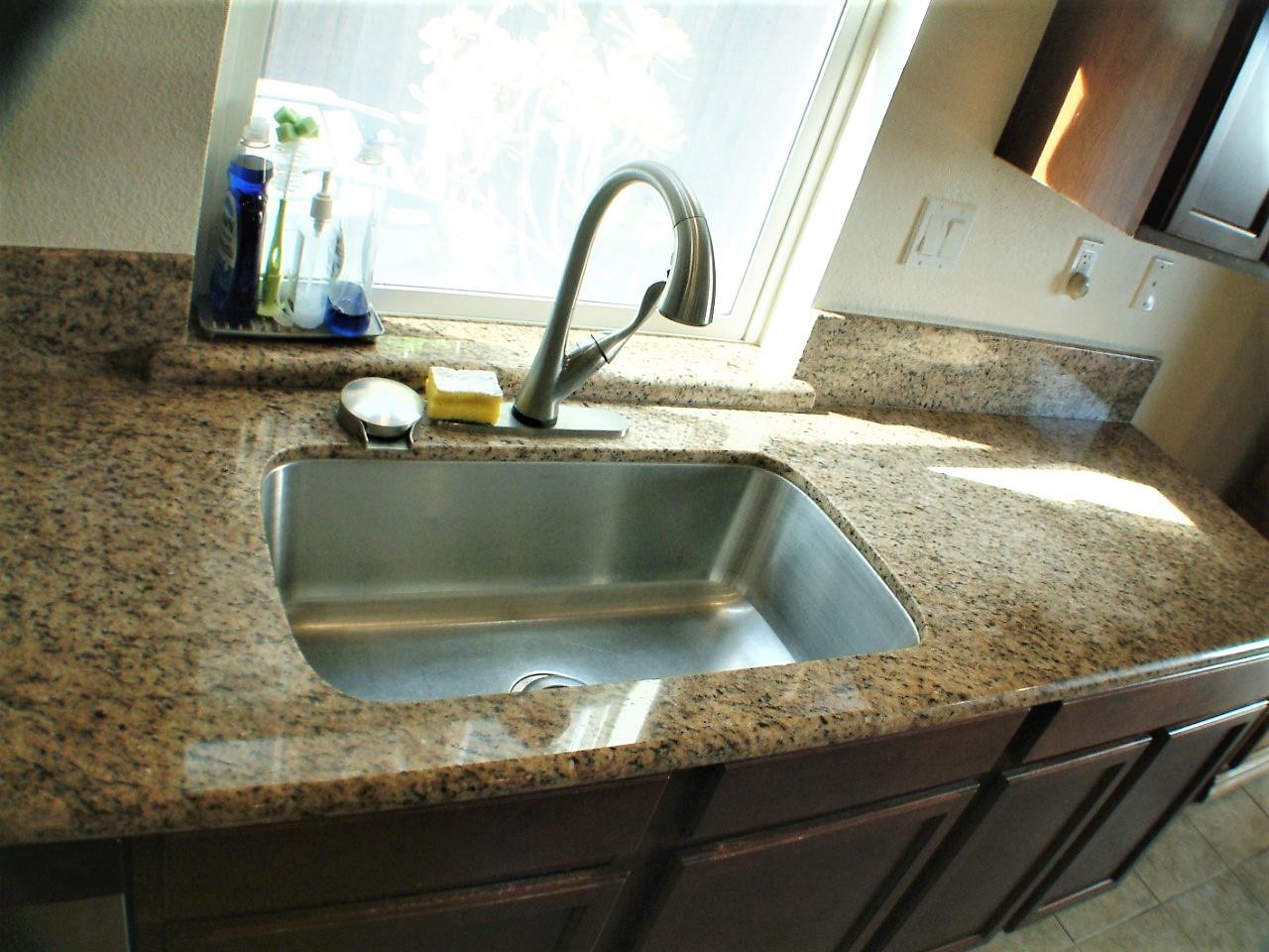 Detail Gallery Image 6 of 37 For 51 Sturla Way, Gilroy,  CA 95020 - 3 Beds | 2/1 Baths