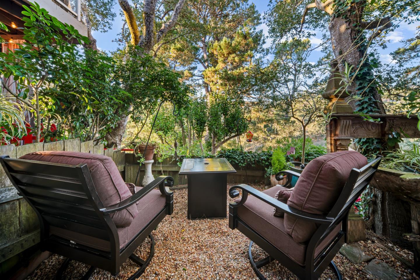 Detail Gallery Image 26 of 31 For 24694 Dolores St, Carmel,  CA 93923 - 4 Beds | 3/1 Baths