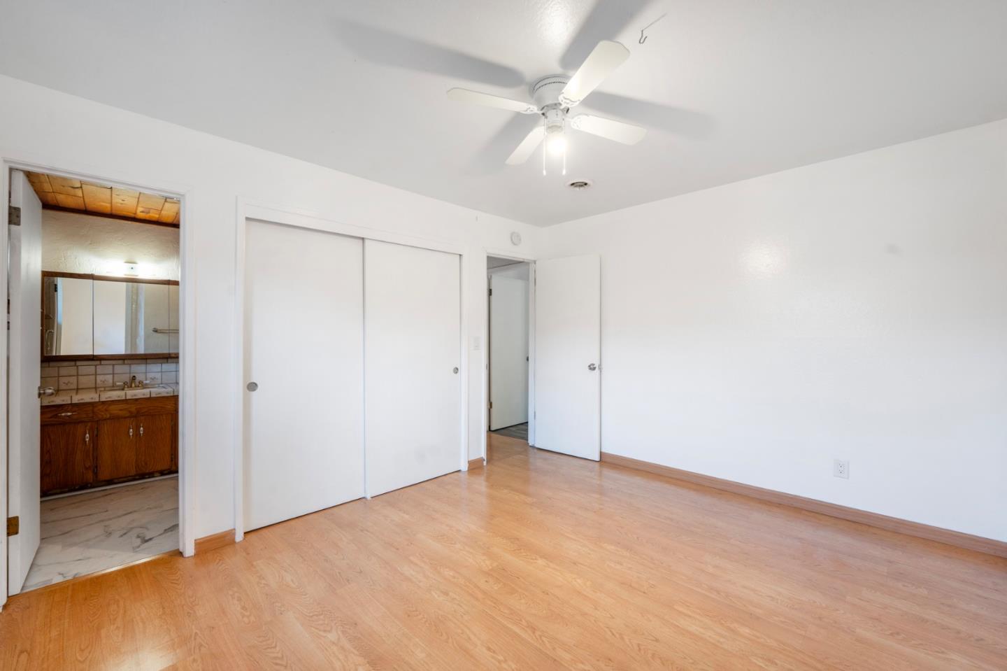 Detail Gallery Image 14 of 37 For 921 Suiter St, Hollister,  CA 95023 - 4 Beds | 2 Baths