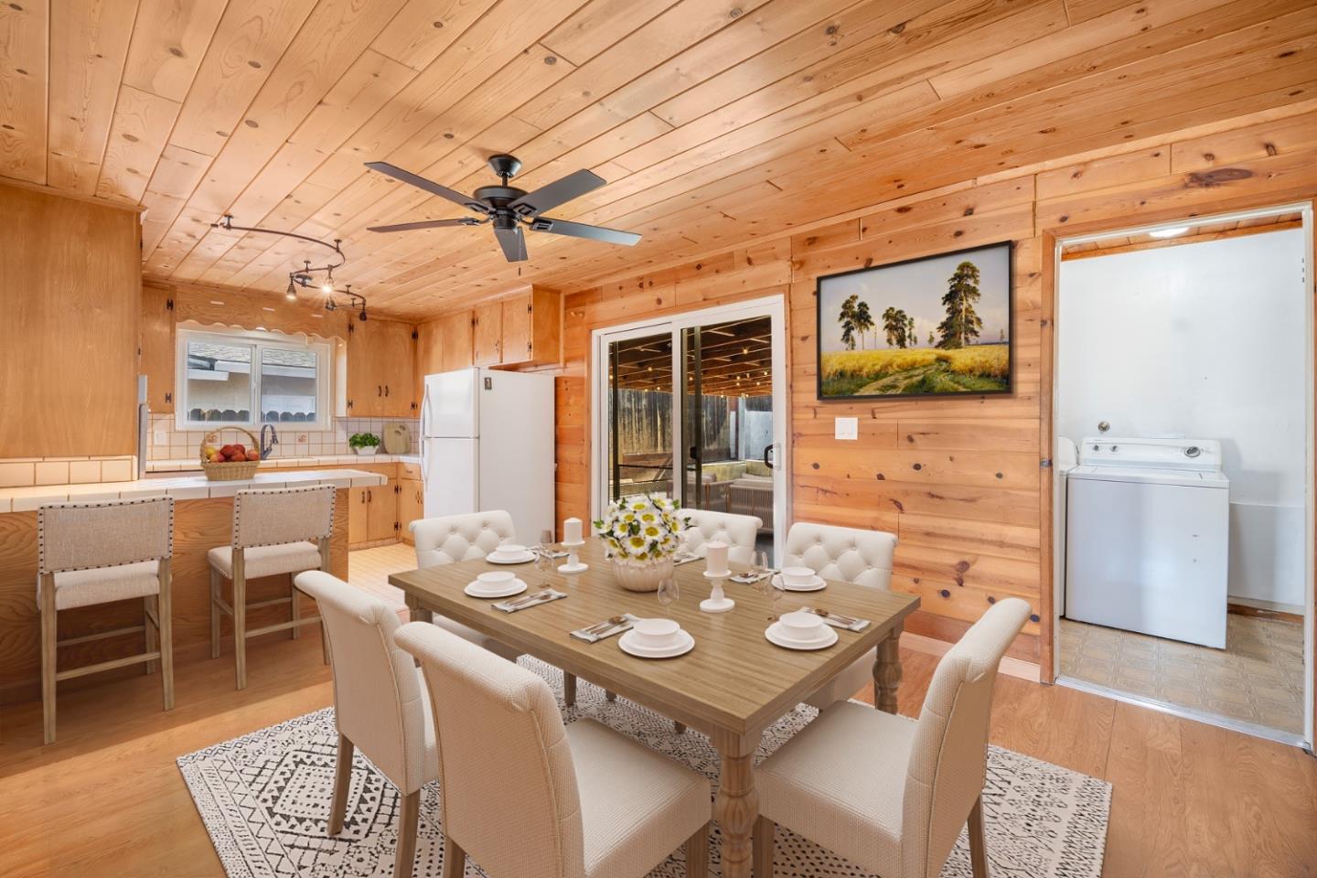 Detail Gallery Image 8 of 37 For 921 Suiter St, Hollister,  CA 95023 - 4 Beds | 2 Baths