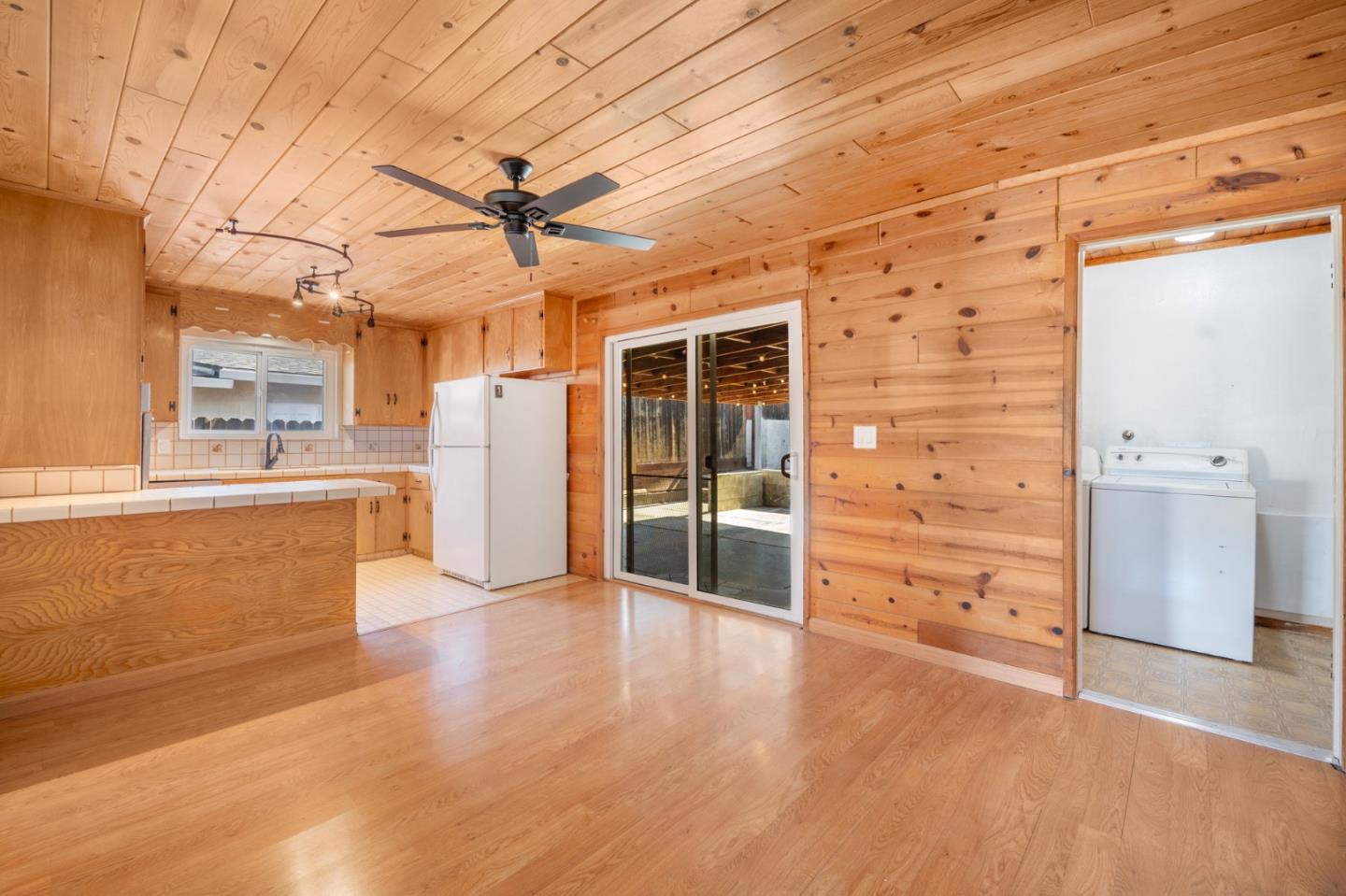 Detail Gallery Image 9 of 37 For 921 Suiter St, Hollister,  CA 95023 - 4 Beds | 2 Baths