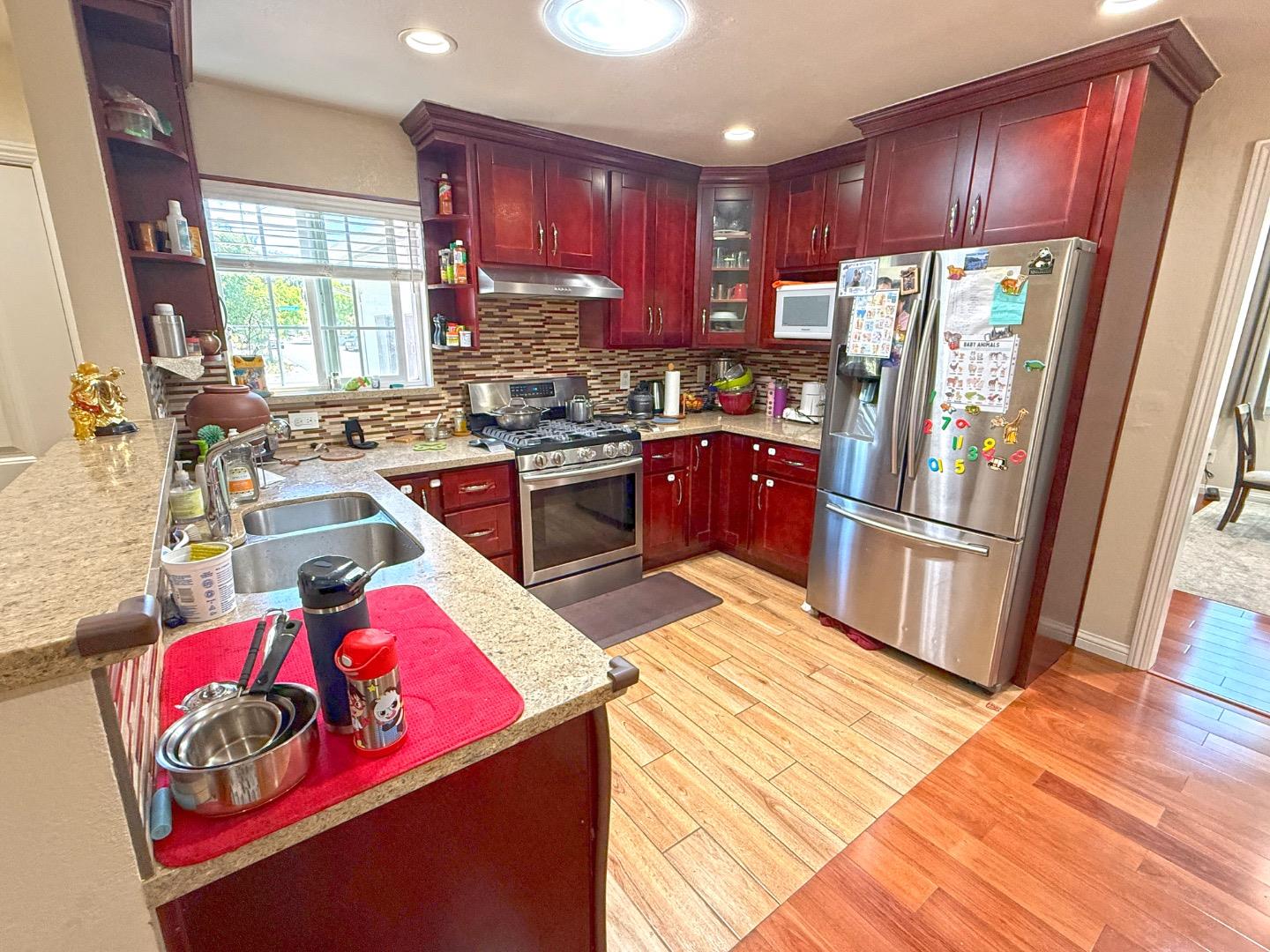 Detail Gallery Image 2 of 12 For 3585 Cadwallader Ave, San Jose,  CA 95121 - 2 Beds | 1 Baths