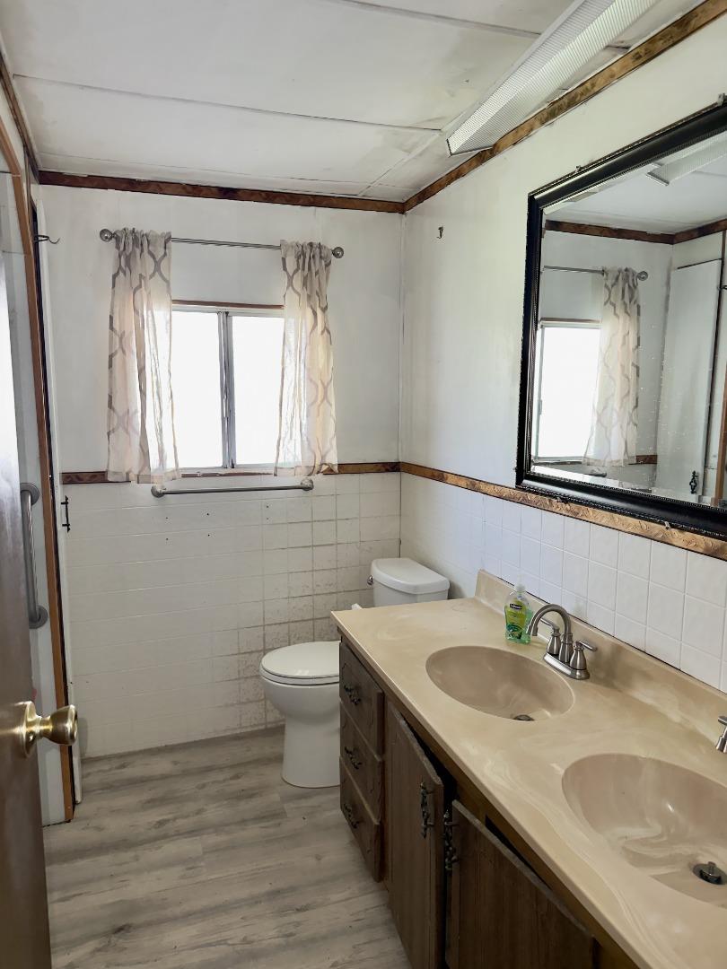 Detail Gallery Image 11 of 13 For 144 Holm Rd #120,  Watsonville,  CA 95076 - 2 Beds | 2 Baths