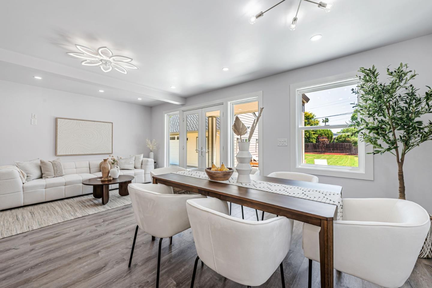 Detail Gallery Image 14 of 66 For 920 Arnold Way, San Jose,  CA 95128 - 6 Beds | 4/1 Baths
