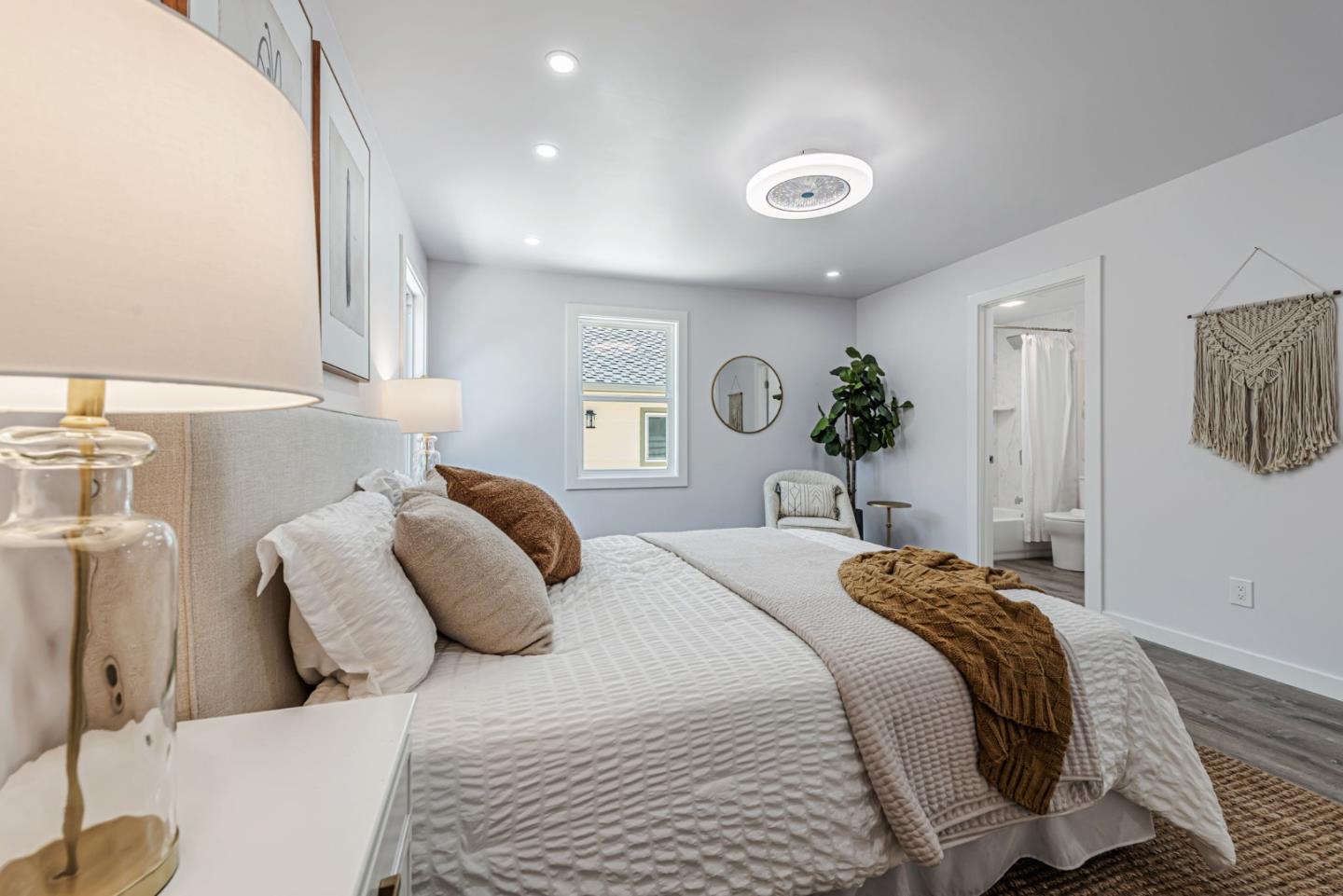 Detail Gallery Image 24 of 66 For 920 Arnold Way, San Jose,  CA 95128 - 6 Beds | 4/1 Baths