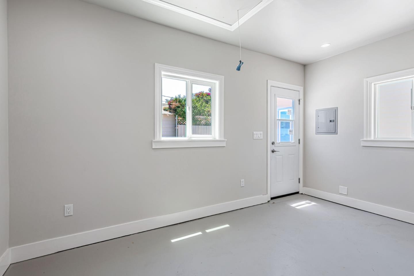 Detail Gallery Image 48 of 66 For 920 Arnold Way, San Jose,  CA 95128 - 6 Beds | 4/1 Baths