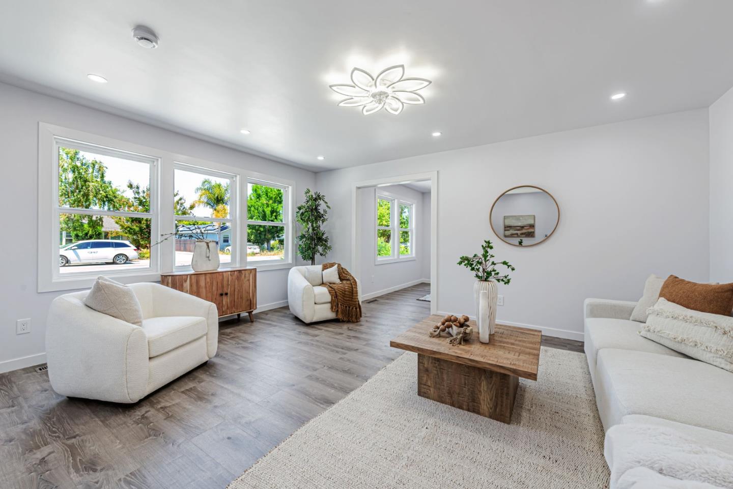 Detail Gallery Image 5 of 66 For 920 Arnold Way, San Jose,  CA 95128 - 6 Beds | 4/1 Baths