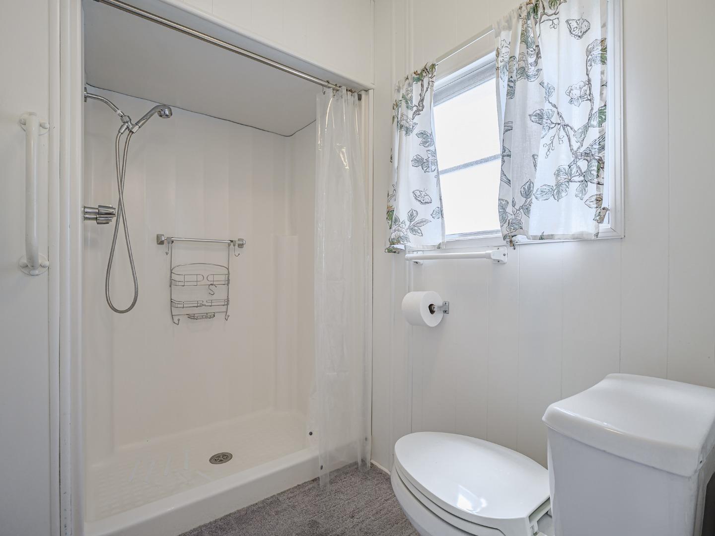 Detail Gallery Image 28 of 74 For 1555 Merrill St #176,  Santa Cruz,  CA 95062 - 2 Beds | 2 Baths