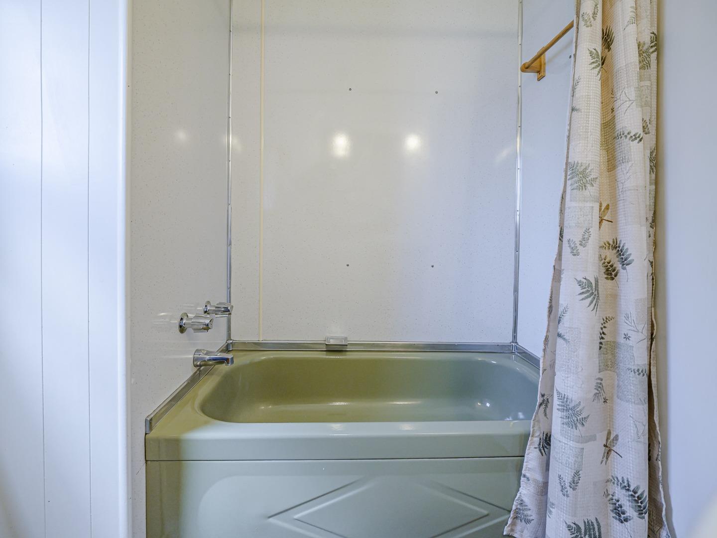 Detail Gallery Image 32 of 74 For 1555 Merrill St #176,  Santa Cruz,  CA 95062 - 2 Beds | 2 Baths