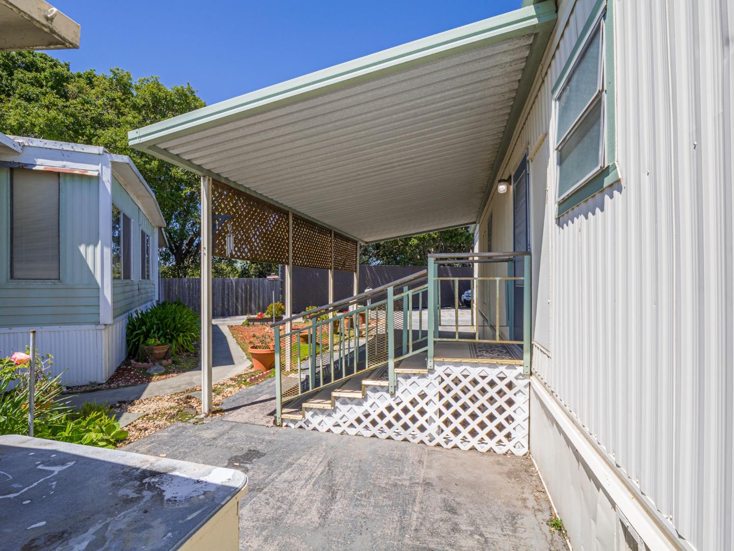 Detail Gallery Image 44 of 74 For 1555 Merrill St #176,  Santa Cruz,  CA 95062 - 2 Beds | 2 Baths